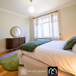 Villa Opal Retreat - Luxury For 15 People